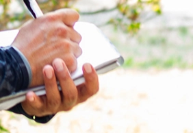 保険会社による審査・承認