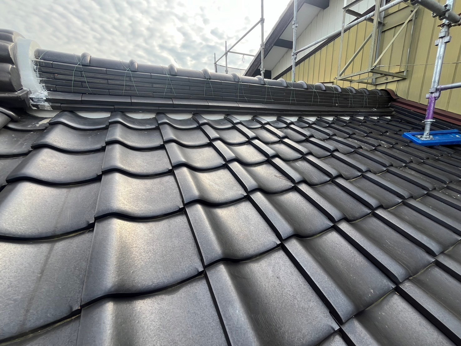 愛知県安城市にて屋根修理・瓦屋根の漆喰工事の施工後写真