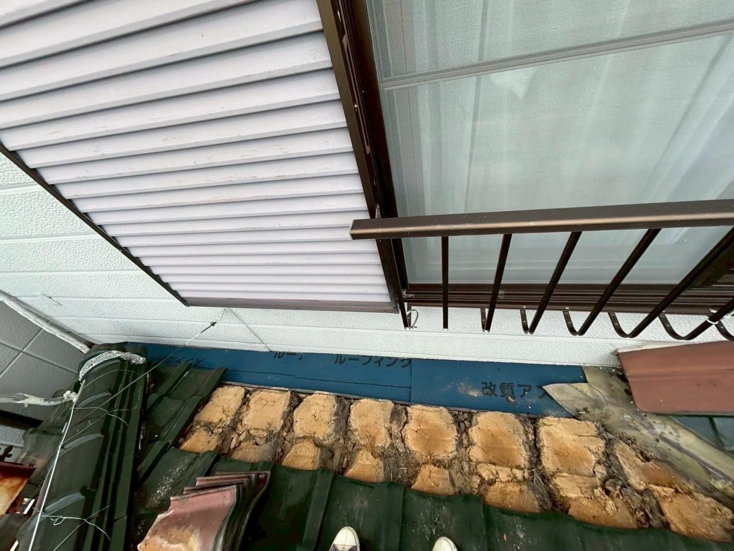 愛知県安城市にて瓦屋根修理・谷板金工事〈雨漏り予防の屋根工事〉の施工前写真