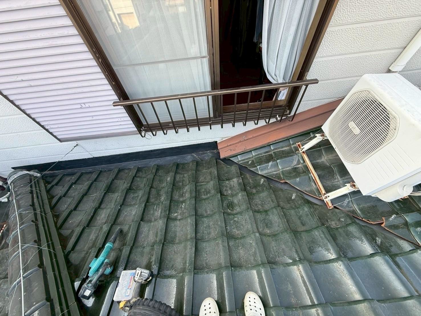 愛知県安城市にて瓦屋根修理・谷板金工事〈雨漏り予防の屋根工事〉