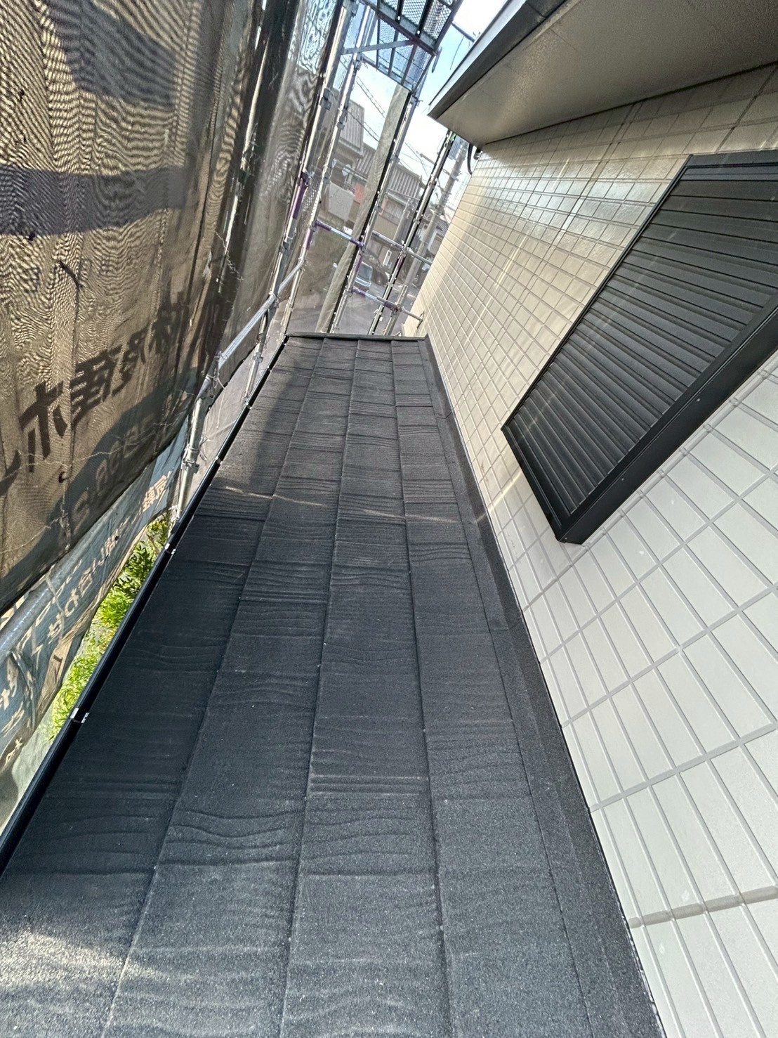 愛知県岡崎市にて屋根修理〈屋根塗装と屋根カバー工事〉の施工後写真