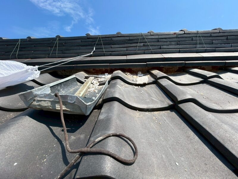 愛知県刈谷市にて漆喰補修工事の施工前写真