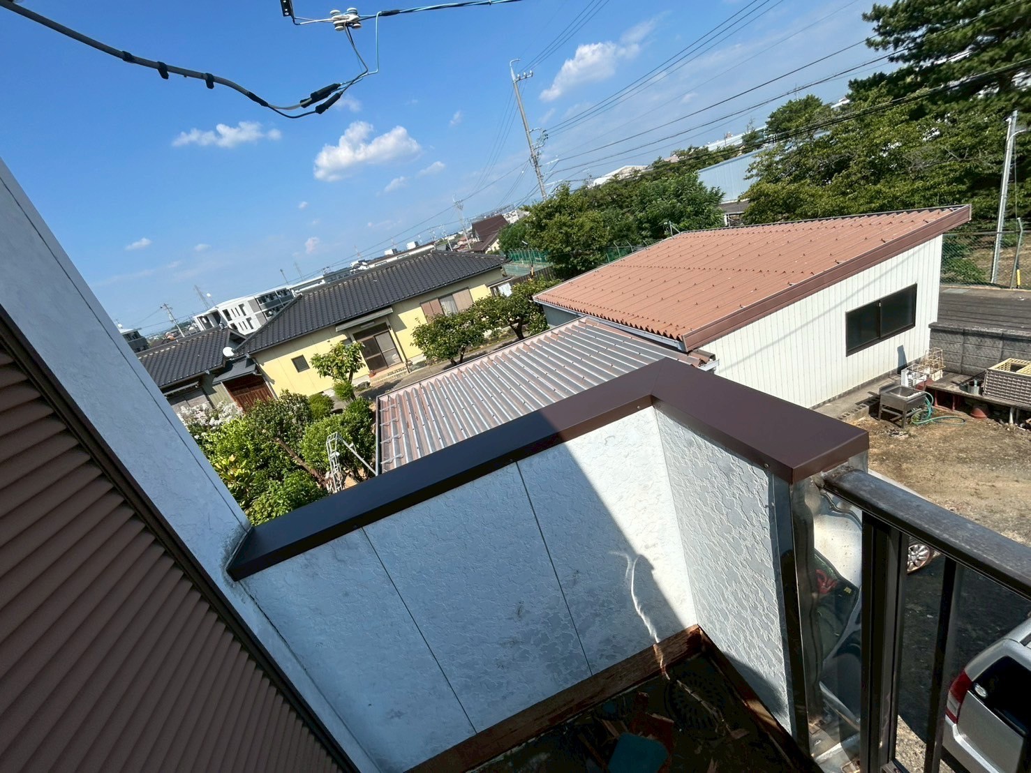 愛知県高浜市にて雨漏り修理〈笠木板金の内部腐食による雨漏り〉の施工後写真
